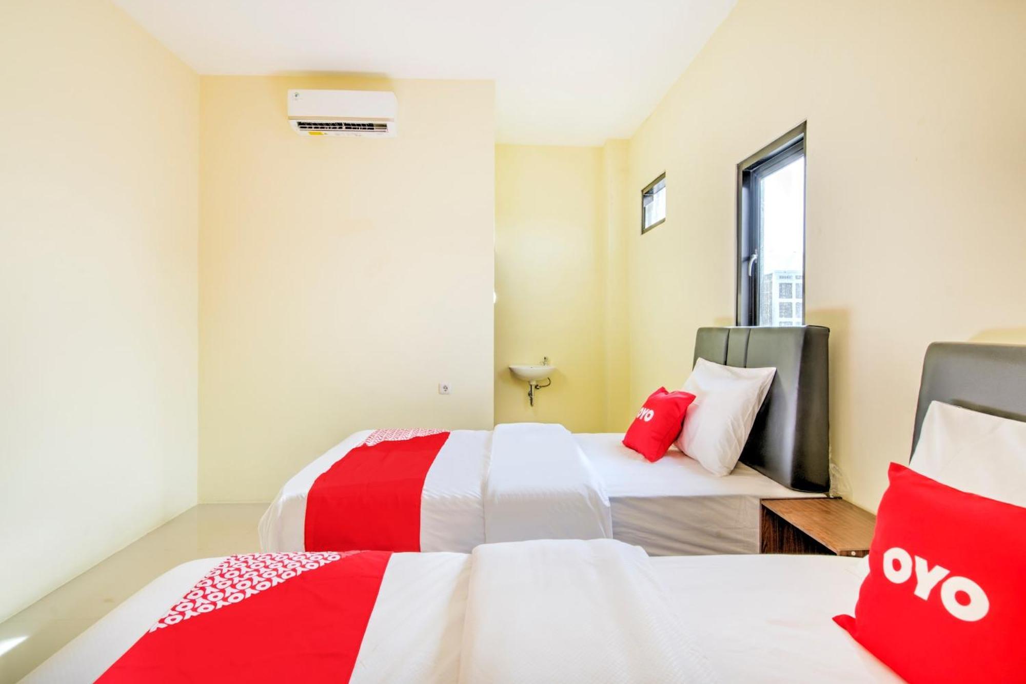 Hotel Super Oyo 2509 Tebel 19